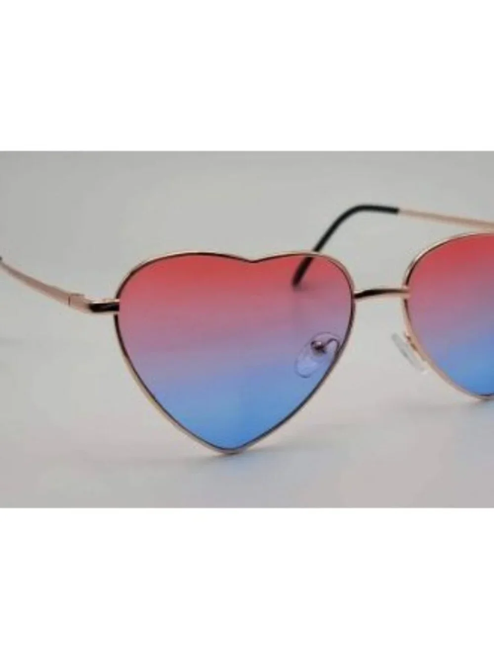 Heart-Shaped Pink to Blue Gradient Lenses Sunglasses With Gold Frame